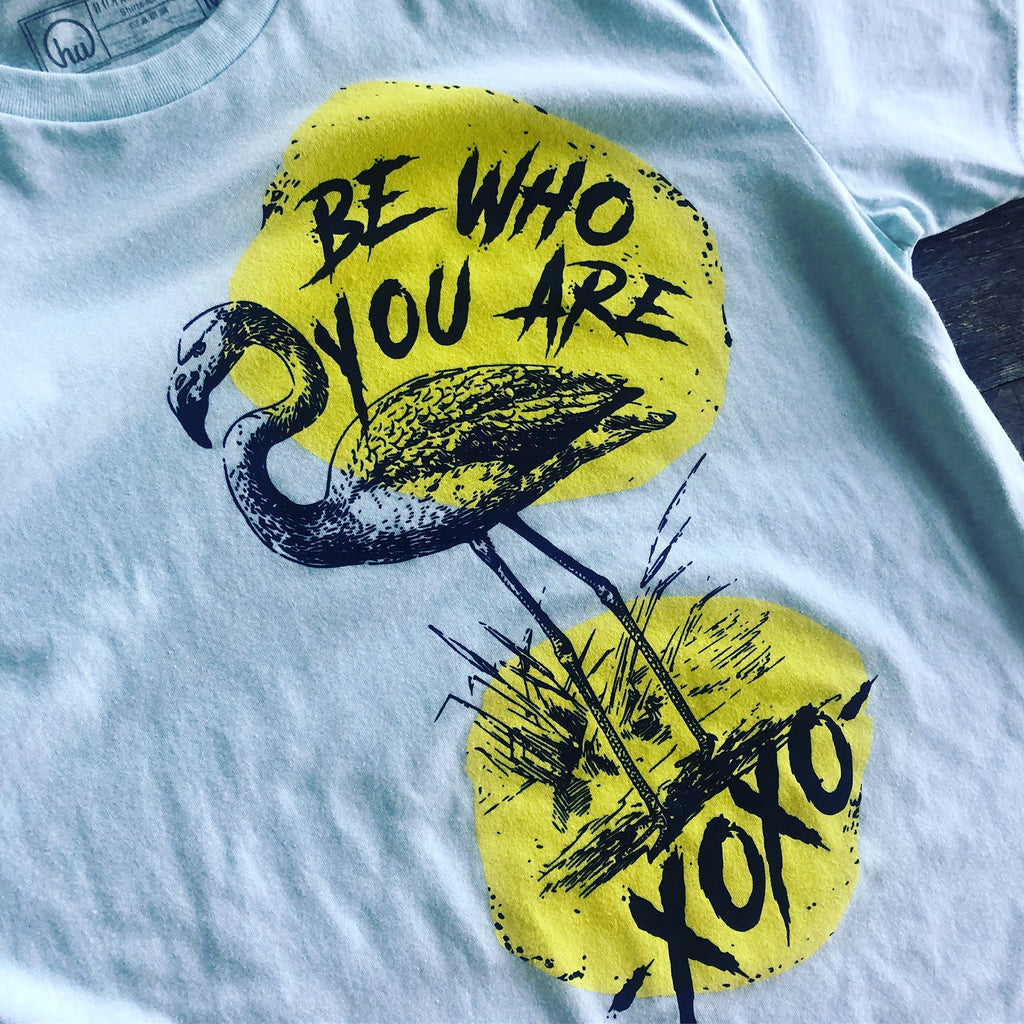 T-shirt - Be Who You Are - Unisex