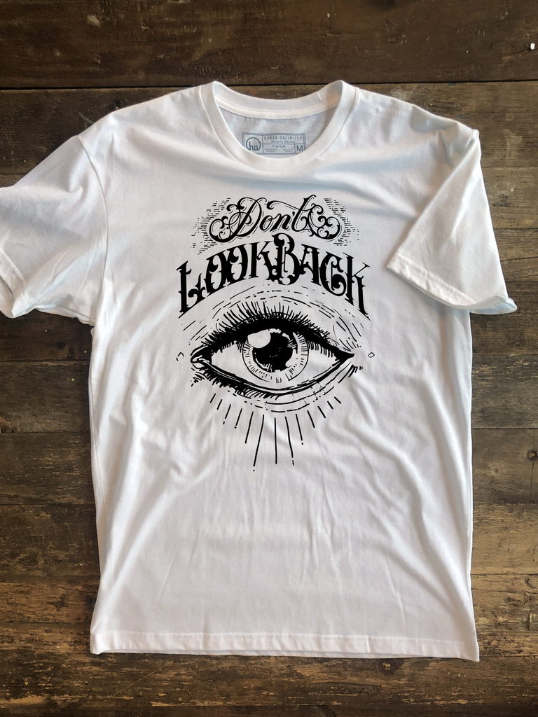 T-shirt - Don't Look Back - Womens & Unisex
