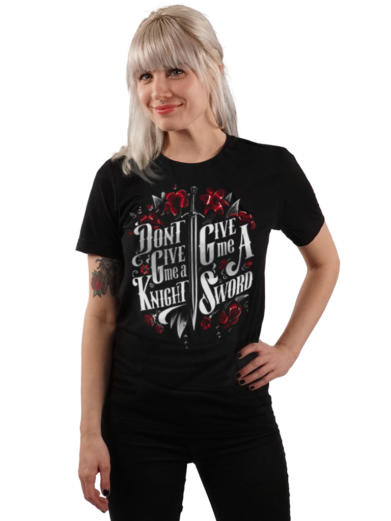 T-shirt - Give Me A Sword - Unisex