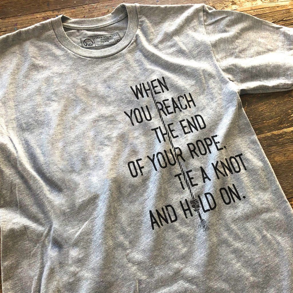 T-shirt - Hold On - Unisex