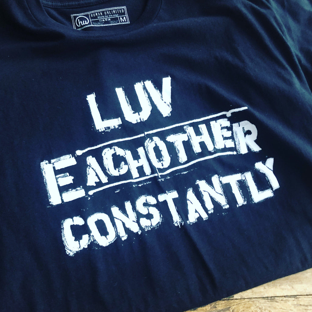 T-shirt - Luv Eachother Constantly - Unisex