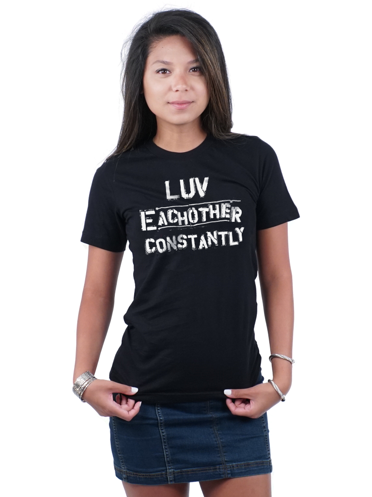 T-shirt - Luv Eachother Constantly - Unisex