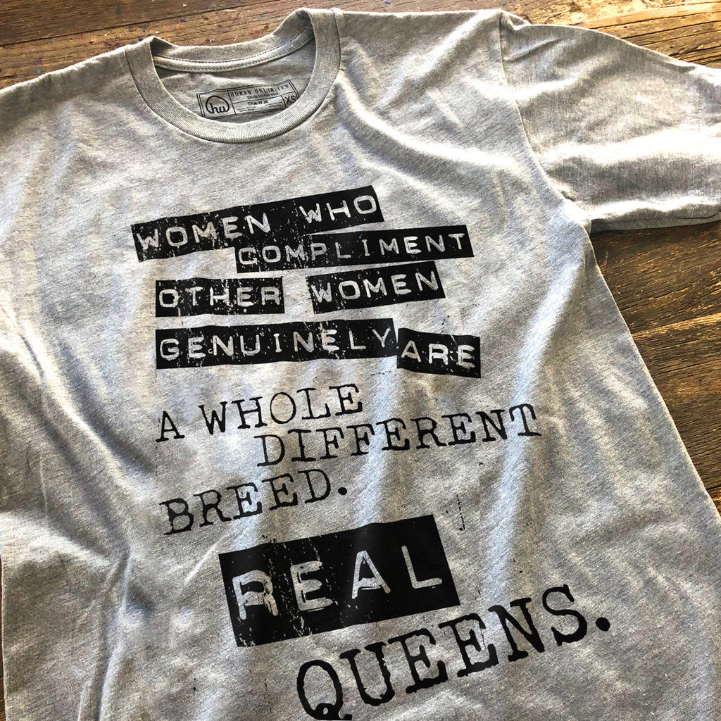 T-shirt - Real Queens - Unisex