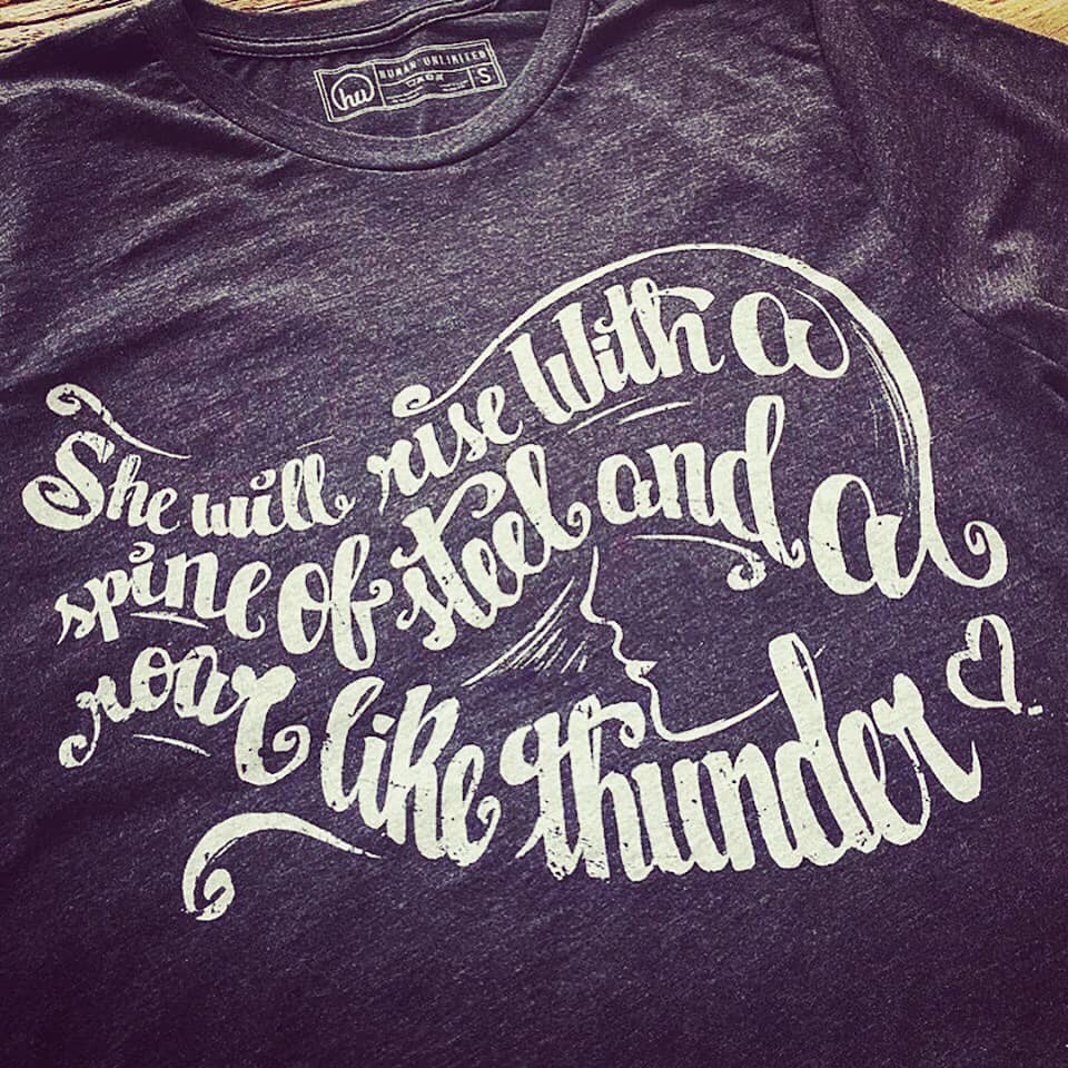 T-shirt - She Will Rise - Unisex