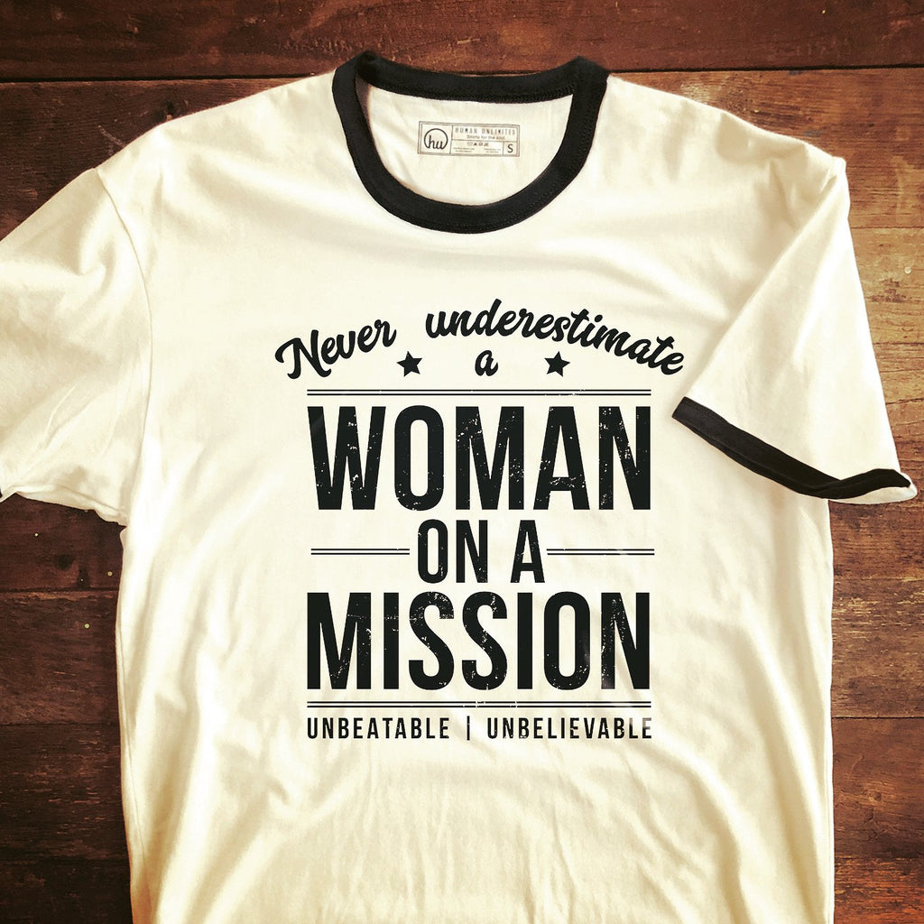 T-shirt - Woman On A Mission - Unisex