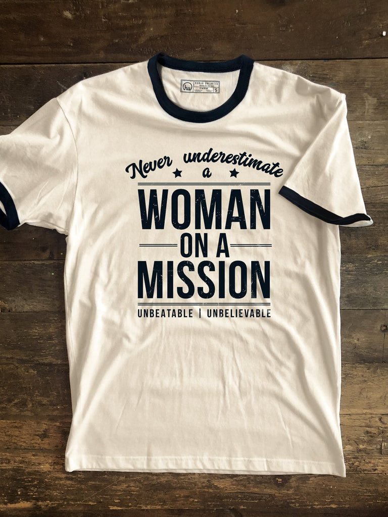 T-shirt - Woman On A Mission - Unisex